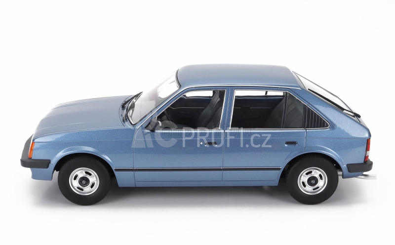 Triple9 Opel Kadett D 1984 1:18 Blue Met