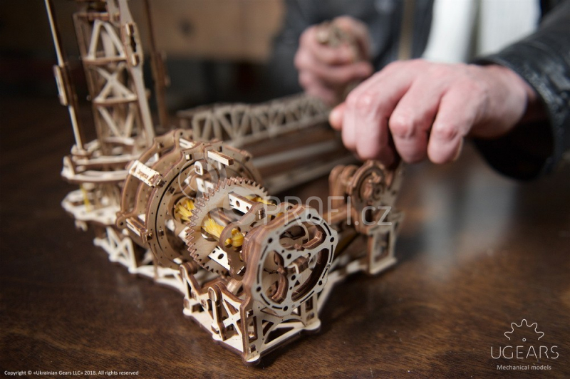 Ugears 3D dřevěné mechanické puzzle Létající stroje