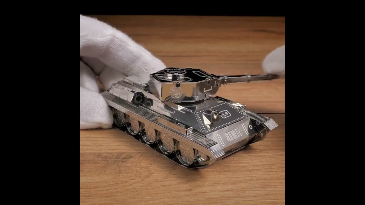 Ocelová stavebnice tank T-34/85