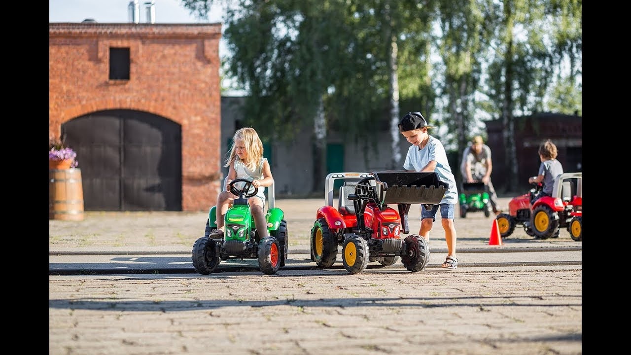 FALK – Šliapací traktor Supercharger s vlečkou