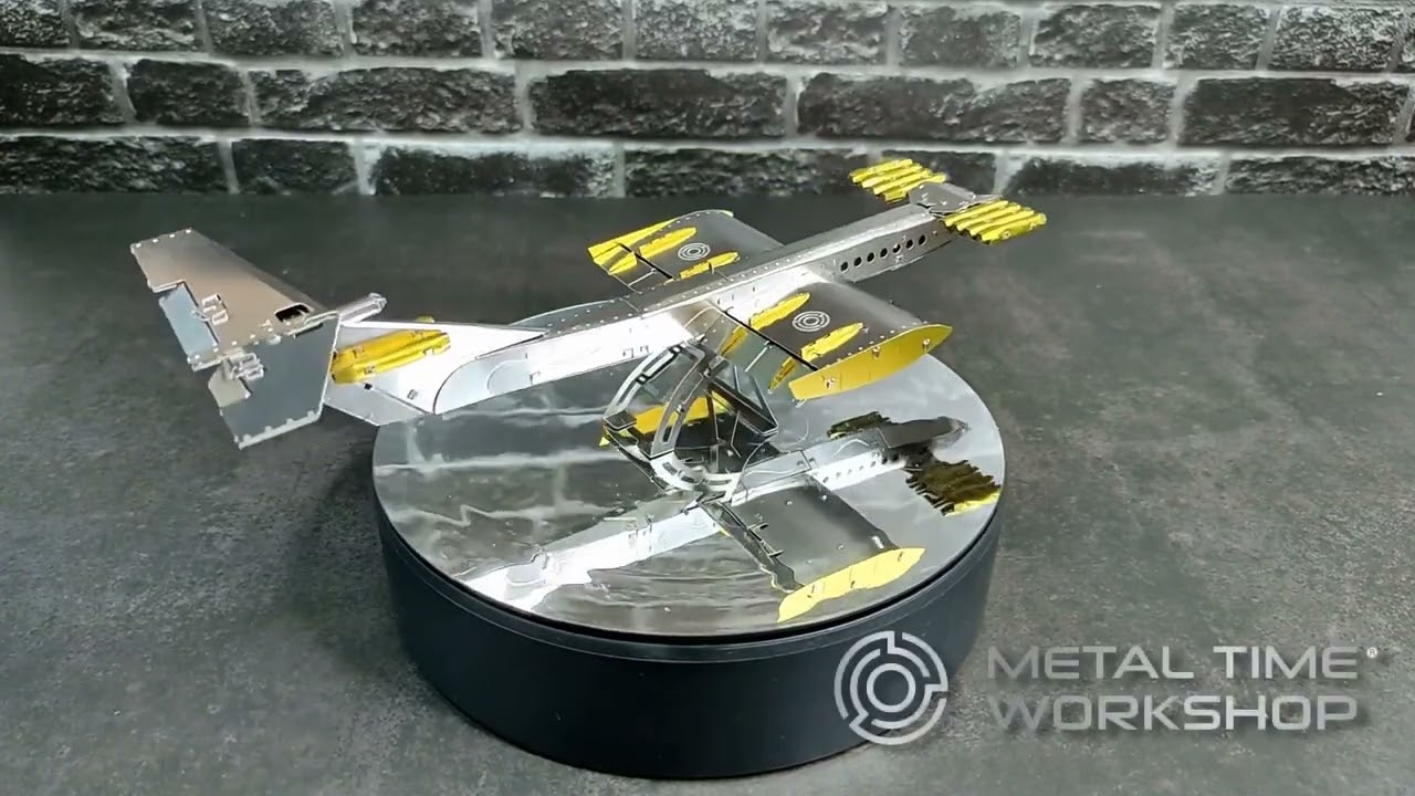 Ocelová stavebnice Caspian Sea Monster