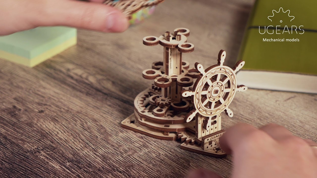 Ugears 3D dřevěné mechanické puzzle Organizér na psací potřeby
