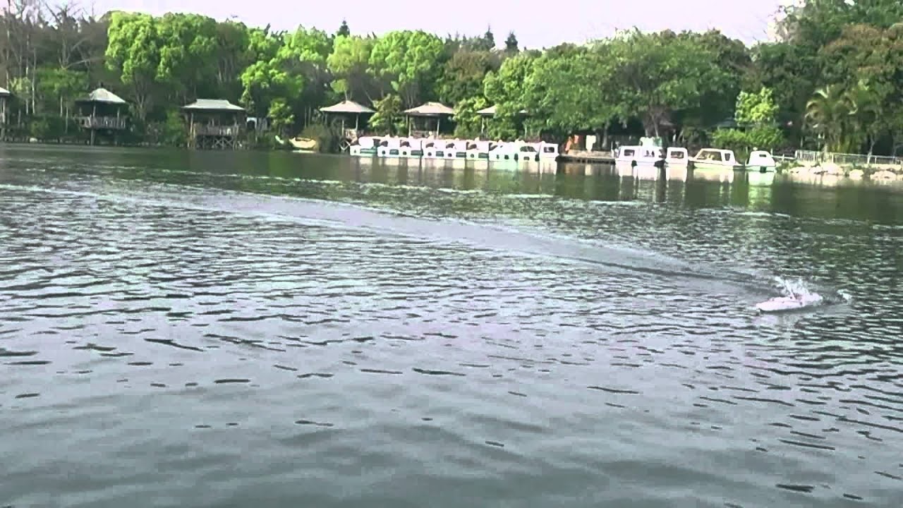 RC loďka FT008, červená