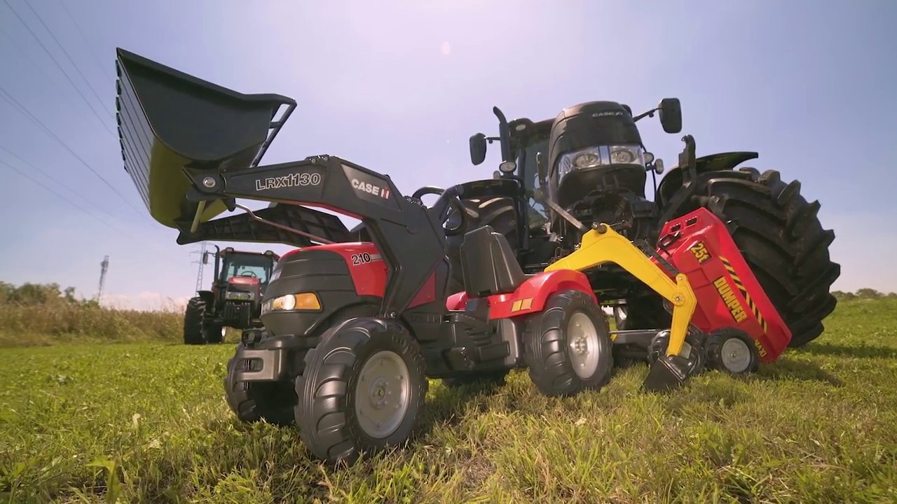 FALK – Šliapací traktor Case IH Puma 240CVX s vlečkou