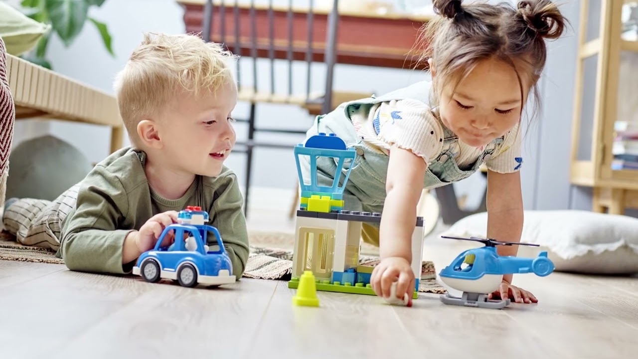 LEGO DUPLO - Policejní stanice a vrtulník