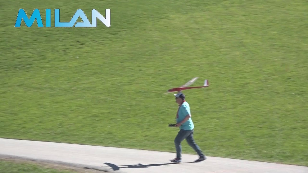 RC letadlo Milan 1.96m Kit