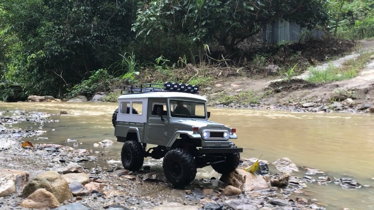 RC auto Cruiser FJ-45 Wagon, oranžová