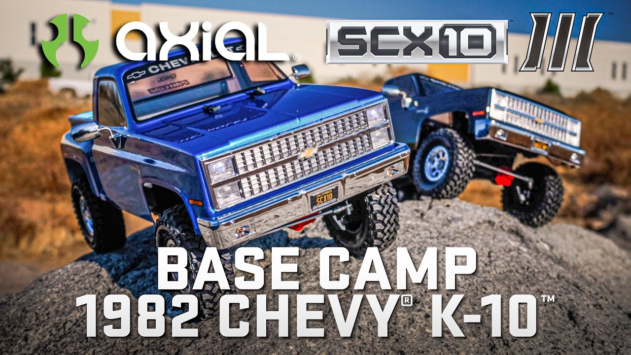 RC auto Axial SCX10 III Base Camp 1:10 4WD Chevy K10 1982 RTR, černá