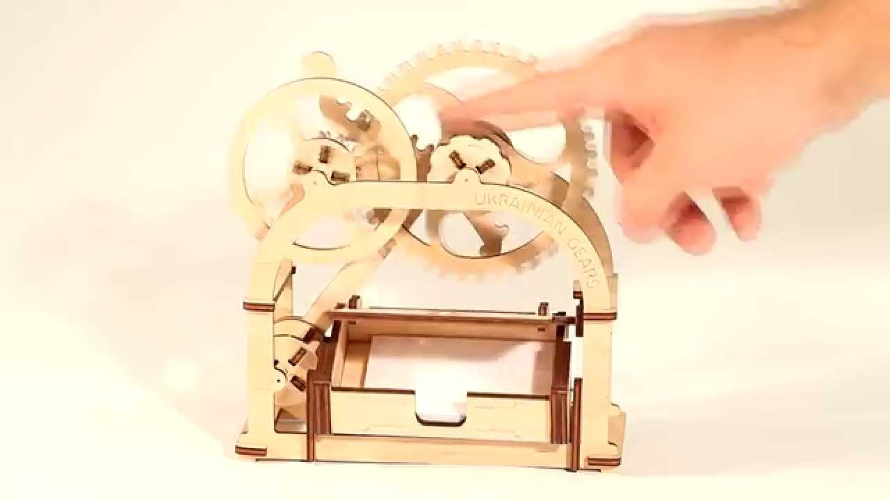 Ugears 3D dřevěné mechanické puzzle Box na vizitky