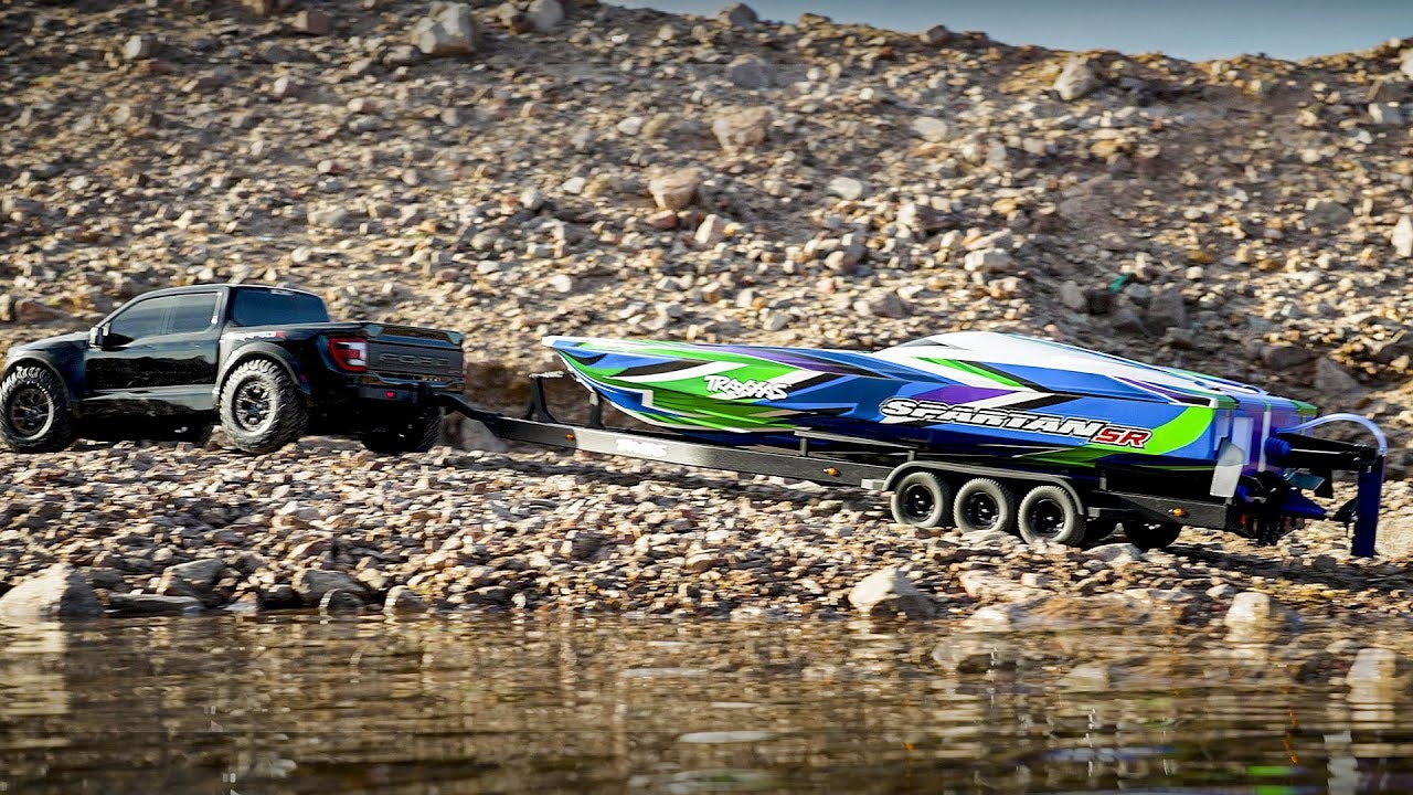 Traxxas přívěs pro Spartan/DCB M41