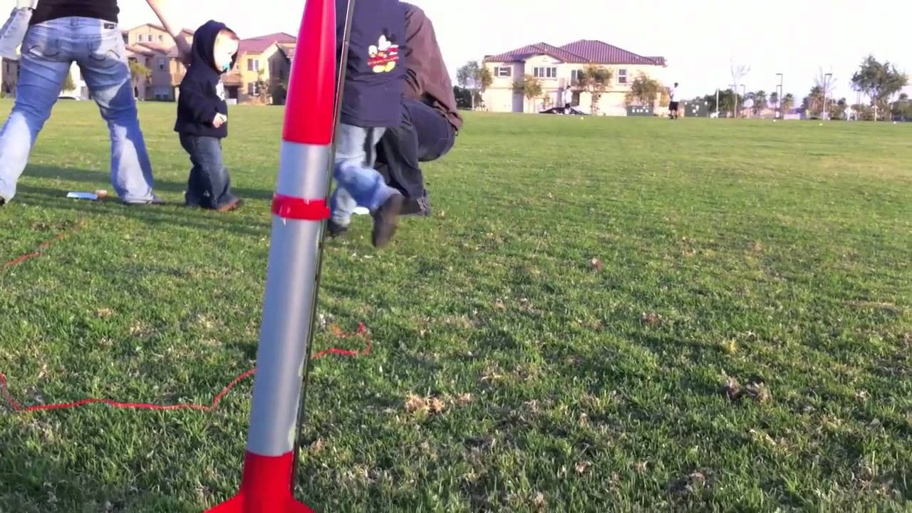 Estes Flash E2X, Launch Set