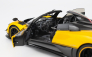Almost-real Pagani Zonda 5 Cinque Roadster 2009 1:18 Žlutý Černý Uhlík