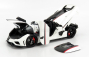Autoart Koenigsegg Regera 2016 1:18 Bílá Černá Karbonová Červená