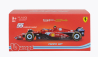 Bburago Ferrari F1  Sf-24 Team Scuderia Ferrari N 55 5th Miami Gp 2024 Carlos Sainz - With Pilot And Showcase 1:43 Červená Černá Světle Modrá