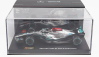 Bburago Mercedes gp F1 W13e Team Mercedes-amg Petronas F1 N 63 Season 2022 George Russel - With Helmet And Plastic Showcase 1:43 Stříbrná Zelená