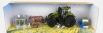 Britains Valtra T254 Tractor With Playset Fleming Bale Lifter 2019 1:32 Zelená