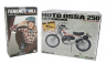 Clc-models Ossa 250 Ae73 Enduro 1973 With Terence Hill Small Action Figure - From Movie - Altrimenti Ci Arrabbiamo - Tv Series - Motorcycle 1:12 Bílá