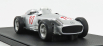 Gp-replicas Mercedes benz F1  W196 N 10 Winner Belgium Gp Juan Manuel Fangio 1955 World Champion 1:18 Silver