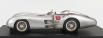 Gp-replicas Mercedes benz F1 W196r Streamliners N 18 1:18, stříbrná