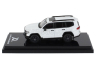 Ignition-model Toyota Land Cruiser (ja300w) Gr Sport 2023 - Black Red Interior 1:64 Bílá Perla