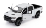 Johnny lightning Dodge Ram 1500 Rebel Crew Cab Pick-up 2019 1:27 Bílá