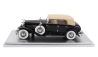 Kess-model Duesenberg Model J Torpedo Berline Rollston 1932 1:43 Black Beige