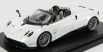 Lcd-model Pagani Huayra Roadster 2018 1:43 Bílá