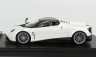 Lcd-model Pagani Huayra Roadster 2018 1:43 Bílá
