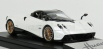 Lcd-model Pagani Huayra Roadster 2018 1:43 Bílá