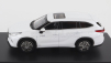 Lcd-model Toyota Highlander 2022 1:64 Bílá