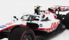 Minichamps Haas F1 Vf-22 Ferrari Team Haas N 47 1:18, bíločervená