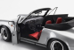 Minichamps Porsche 911 3.2 Carrera Cabriolet 1983 1:18 Grey Met