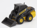 Newray Iveco fiat Daily Roll-off Pianale 2023 With New Holland L228 Ruspa Gommata - Skid Steer Scraper Tractor 1:36 Žlutá Černá