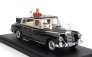 Rio-models Mercedes benz 300d Limousine Semiconvertible 1960 - With Driver And Pope Figure - Papa Giovanni Xxiii 1:43 Black