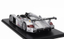 Spark-model Audi R8 3.6l Turbo V8 Team Audi Sport Joest N 7 3rd 24h Le Mans 2000 Michele Alboreto - Rinaldo Capello - Christian Abt 1:18 Stříbrná Černá