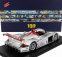 Spark-model Audi R8 3.6l Turbo V8 Team Audi Sport Joest N 8 Winner 24h Le Mans 2000 Frank Biela - Tom Kristensen - Emanuele Pirro 1:18 Silver Red