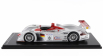 Spark-model Audi R8 3.6l Turbo V8 Team Audi Sport Joest N 8 Winner 24h Le Mans 2000 Frank Biela - Tom Kristensen - Emanuele Pirro 1:18 Silver Red