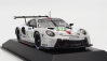 Spark-model Porsche 911 991-2 Rsr-19 4.2l Team Porsche Gt N 92 24h Le Mans 2022 Michael Christensen - Kevin Estre - Laurens Vanthoor 1:43 Bílá Šedá Červená