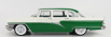 Triple9 GAZ 13 Seagull Chaika 1959 1:18 Zelená Bílá