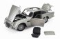 Autoart Aston martin Db5 1964 - 007 James Bond - Goldfinger - Missione Goldfinger With Weapons 1:18 Silver