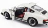 Minichamps Porsche 911 3.2 Carrera Coupe 1983 1:18 Bílá