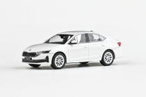 Abrex Škoda Octavia IV FL (2024) 1:43 - Bílá Candy