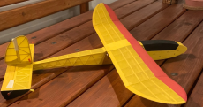 Letadlo Banana 900 RC elektro