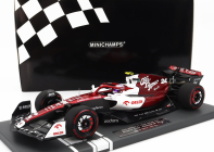 Minichamps Alfa romeo F1 C42 Team Orlen Racing N 24 1:18, bíločervená