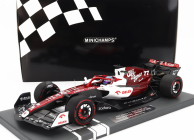 Minichamps Alfa romeo F1 C42 Team Orlen Racing N 77 1:18, bíločervená