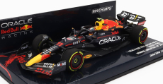 Minichamps Red bull F1  Rb18 Team Oracle Red Bull Racing N 11 Winner Singapore Gp 2022 Sergio Perez 1:43 Matná Modrá Žlutá Červená