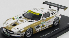 Schuco Mercedes benz Sls Coupe 6.3 Amg Gt3 (c197) N 32 Adac Masters Gt 2012 D.baumann - H.proczyk 1:43 Bílé Zlato