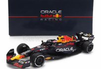 Spark-model Red bull F1  Rb19 Team Oracle Red Bull Racing N 1 World Champion Season 2023 Max Verstappen 1:64 Matt Blue