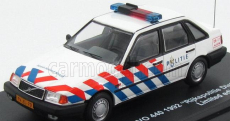 Triple9 Volvo 440 Rijkspolitie District Alkmaar Police 1992 1:43 Bílá Modrá Červená