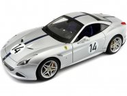 Bburago 70th Anniversary Collection Ferrari California T 1:18 #14 stříbrná